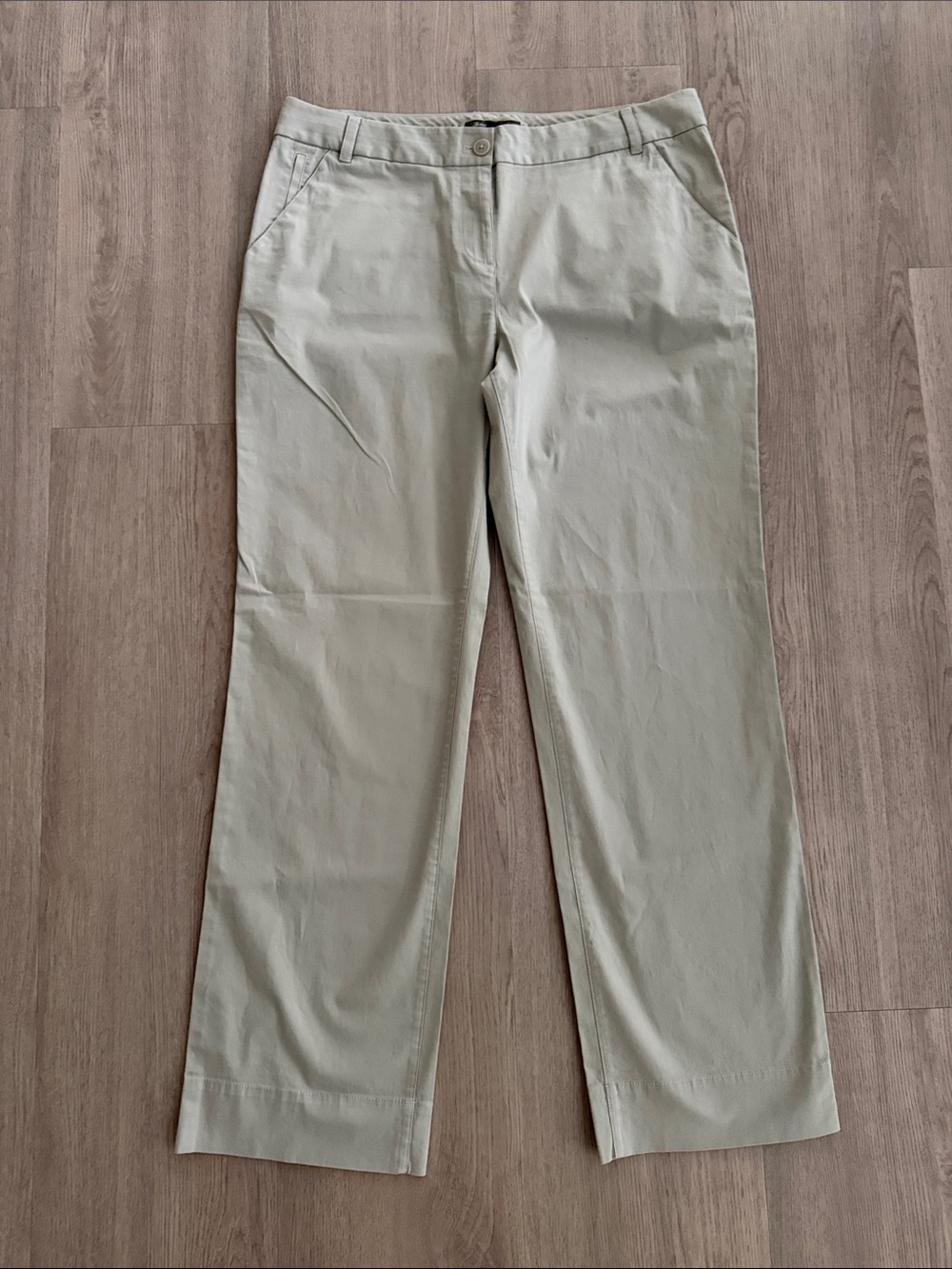 Tommy Bahama Ellery Fit Straight Leg Chinos size 14